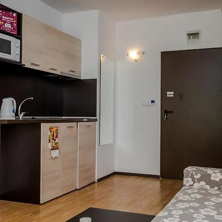 Clara In Sarafovo By Flаt Manаger Burgas