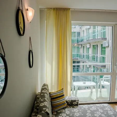 Clara In Sarafovo By Flаt Manаger Lägenhet *